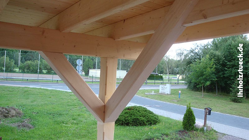 Vordächer aus Holz